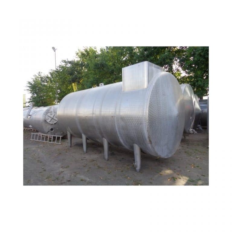 stainless-steel-tank-12000-litres-laying-outside-3848