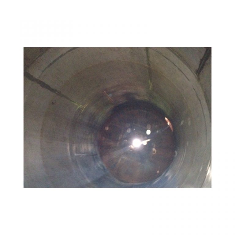 stainless-steel-tank-30000-litres-standing-inside-3339