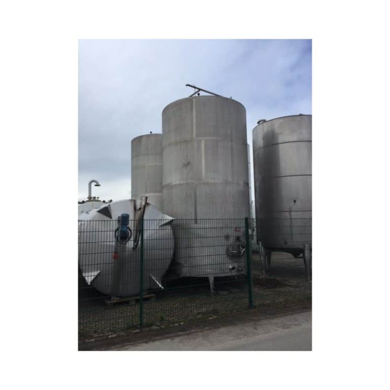 stainless-steel-tank-32000-litres-standing-side-3520