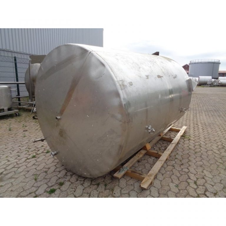 stainless-steel-tank-5800-litres-standing-front-3945