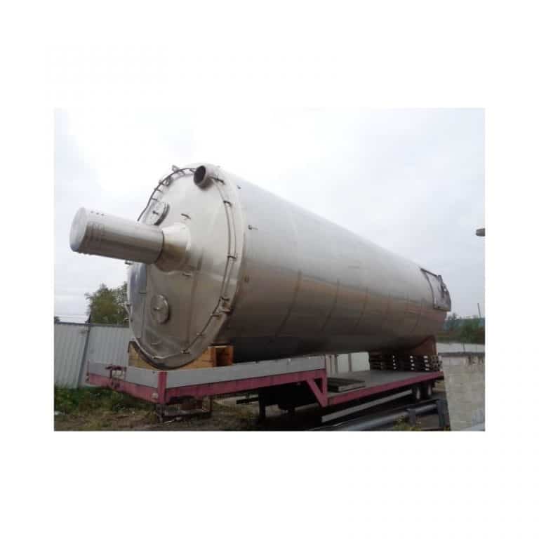 mixing-tank-100000-litres-standing-outside-3842