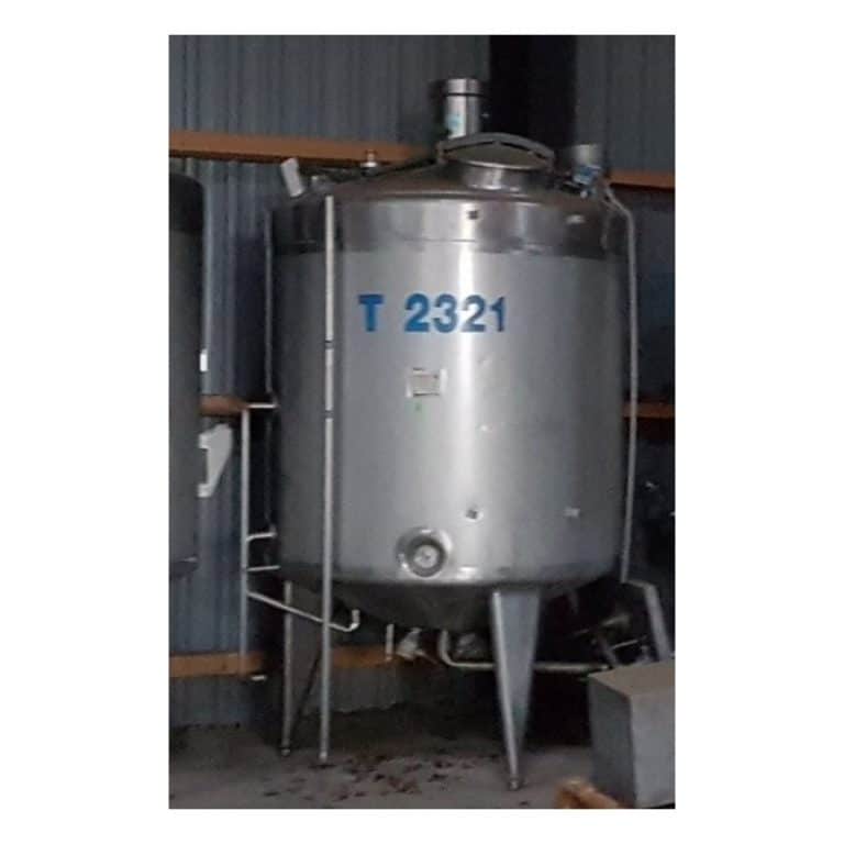 mixing-tank-2580-litres-standing-front-3859