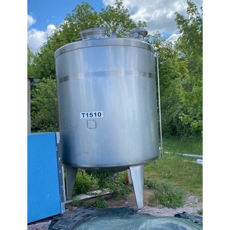 mixing-tank-5000-litres-standing-front-3949