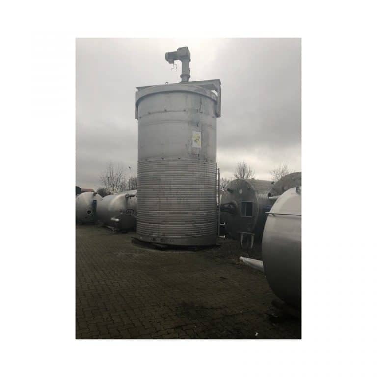 mixing-tank-50000-litres-standing-front-3750