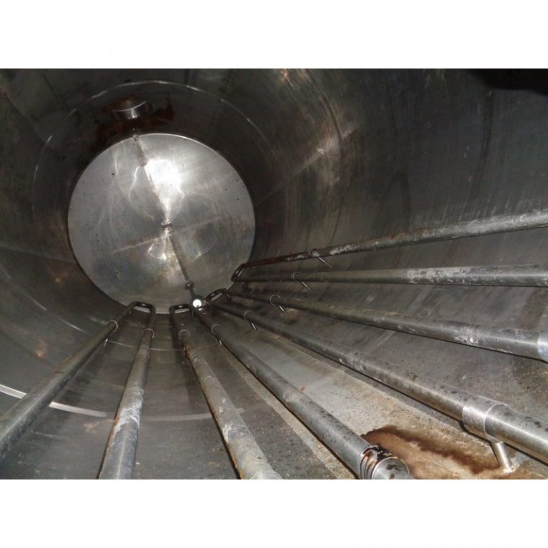 stainless-steel-tank-20000-litres-laying-inside-3913