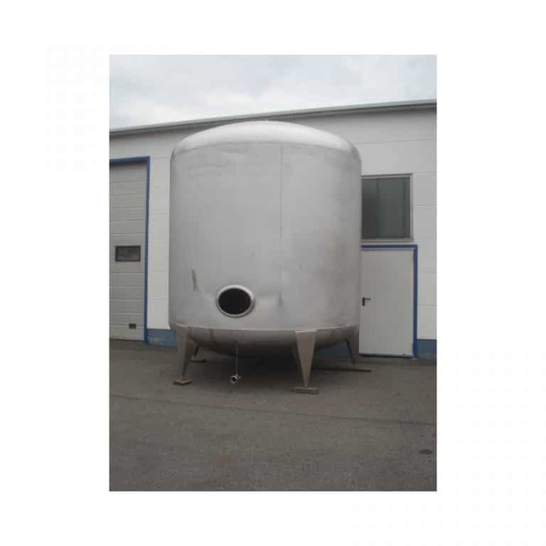 stainless-steel-tank-25000-litres-standing-front-3190