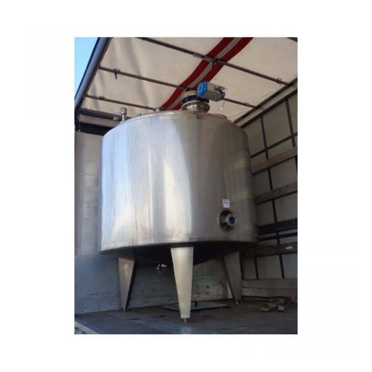 stainless-steel-tank-2800-litres-standing-front-3877