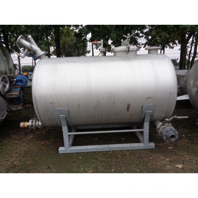stainless-steel-tank-3000-litres-laying-bottom-3907