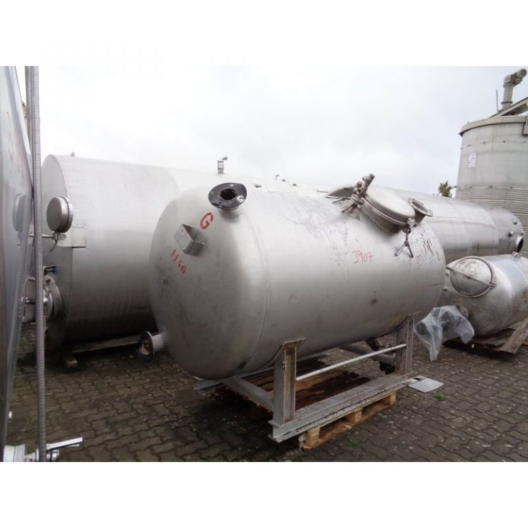 stainless-steel-tank-3000-litres-laying-front-3907