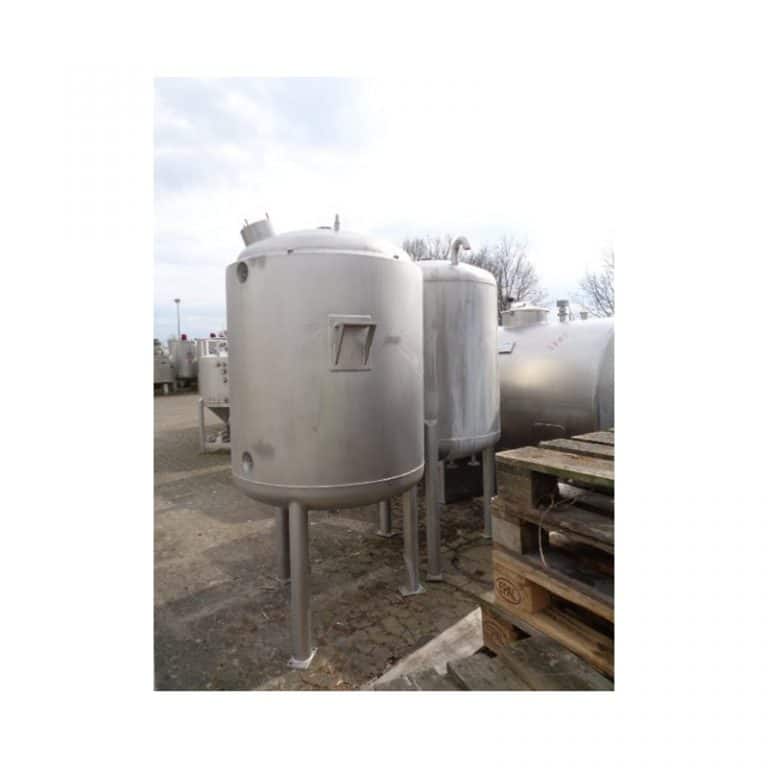 stainless-steel-tank-900-litres-standing-front-3814