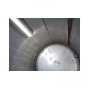stainless-steel-tank-900-litres-standing-inside-3814