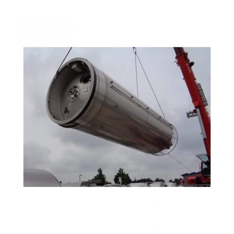 mixing-tank-51700-litres-standing-outside-3633