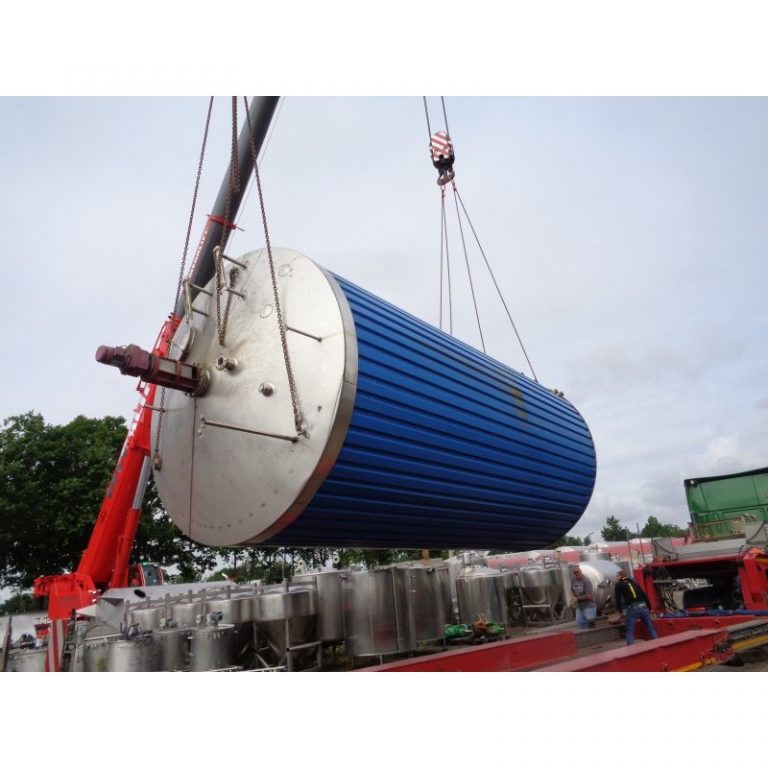 mixing-tank-60000-litres-standing-side-3947