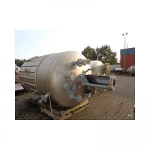 mixing-tank-6500-litres-standing-outside-3671 (2)
