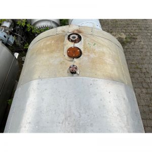 Stainless-steel-tank-15000-lying-connerctors-4071