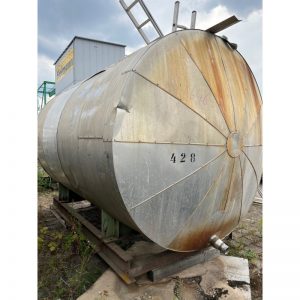 Stainless-steel-tank-15000-lying-top-4071