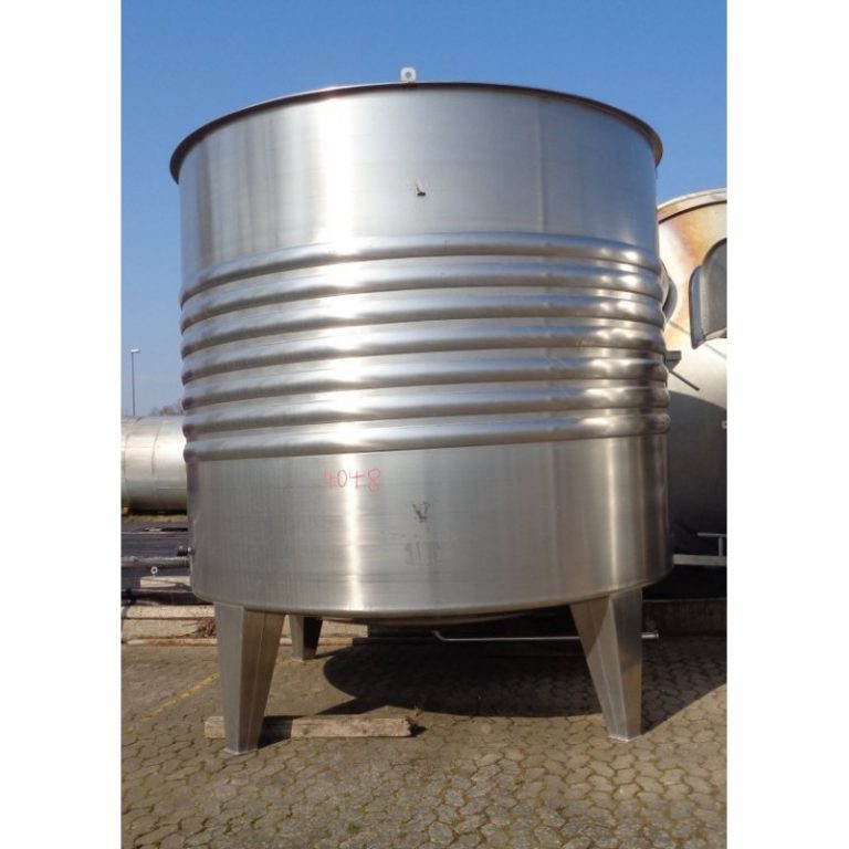 stainless-steel-tank-18800-litres-standing-front-4048