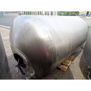 stainless-steel-tank-2400-litres-lying-front-4056