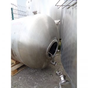 stainless-steel-tank-2400-litres-lying-top-4056