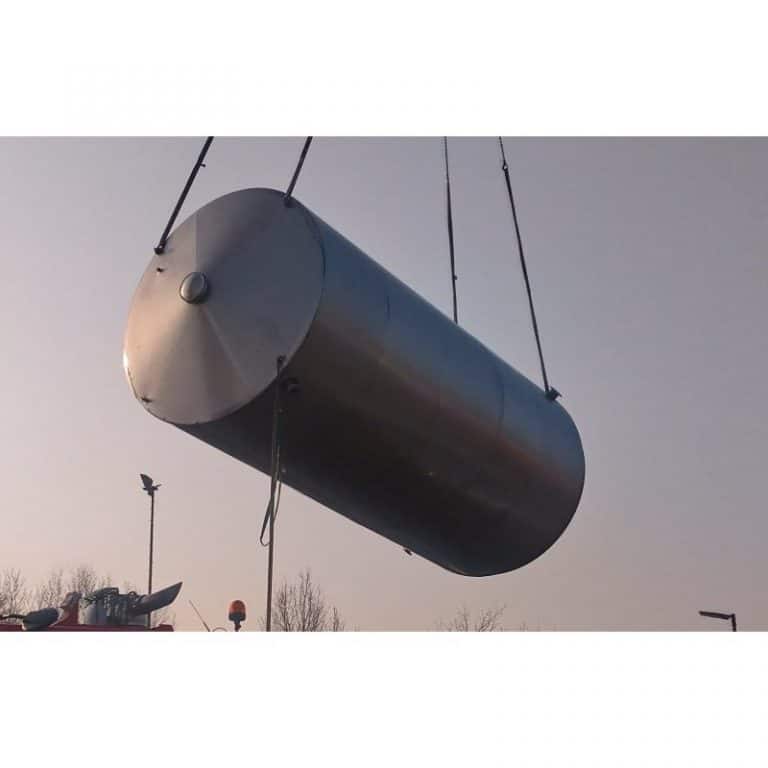 stainless-steel-tank-60000-litres-standing-front-4044