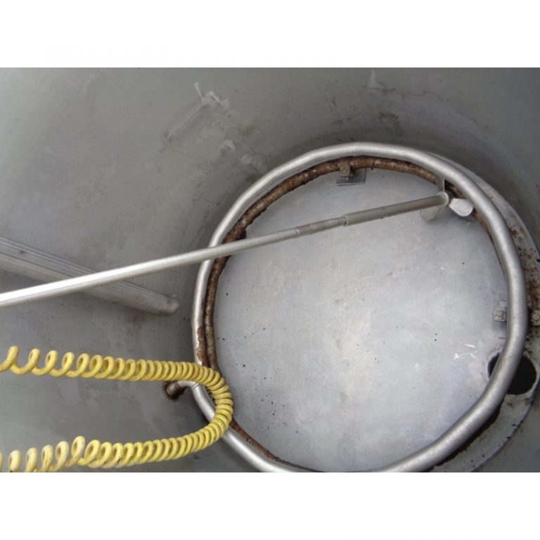mixing-tank-670-litres-inside-4085