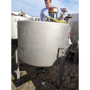 stainless-steel-tank-260-litres-standing-front-4089