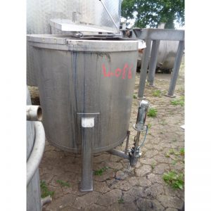 stainless-steel-tank-290-standing-back-4086