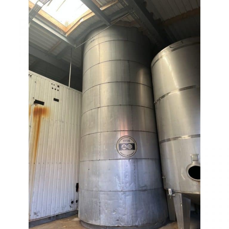 stainless-steel-tank-77000-standing-front-4082